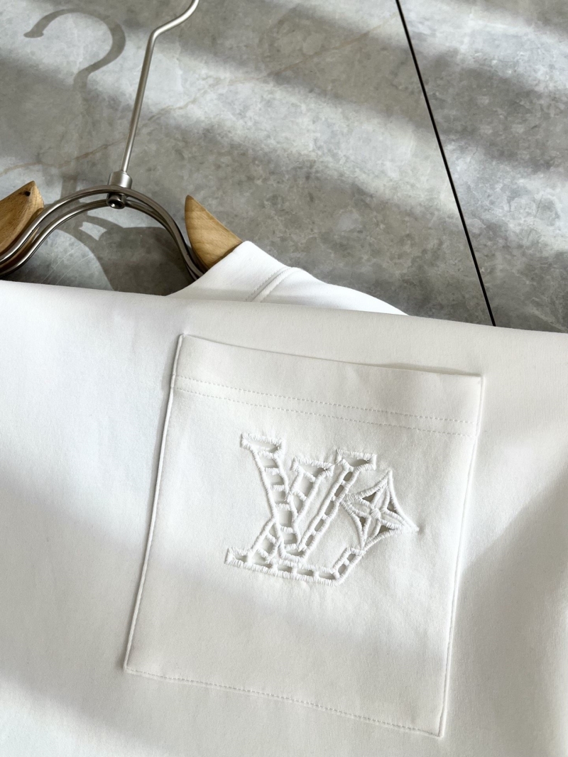 l0vis Vvtt0n t-shirt